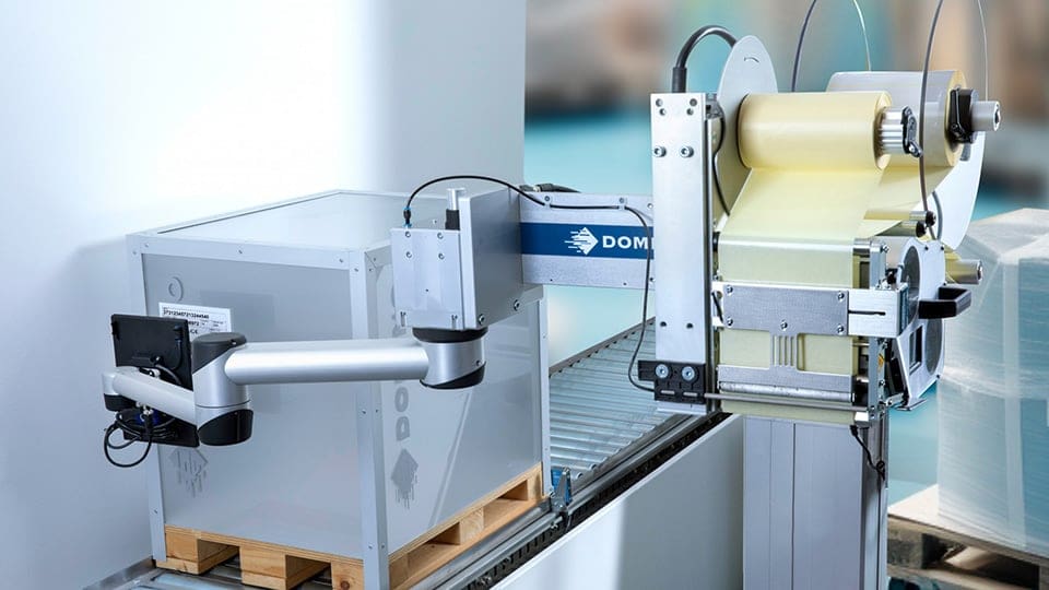 Domino releases new electric pallet labeller | Print Monthly